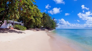 Aquamarine villa in Mullins, Barbados
