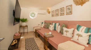 Aquilae villa in Carlton Ridge, Barbados