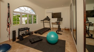 Aquilae villa in Carlton Ridge, Barbados