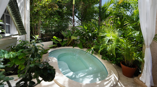 Beacon Hill 202 – Moonshadow apartment in Mullins, Barbados