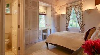 Beacon Hill 203 – Ocean View apartment in Mullins, Barbados