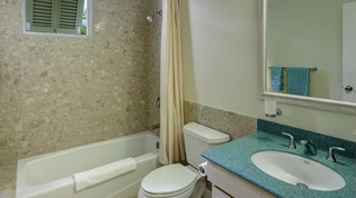 Beacon Hill 303 – Tradewinds apartment in Mullins, Barbados
