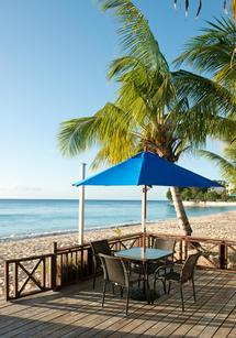 Bora Bora Lower apartment in Paynes Bay, Barbados