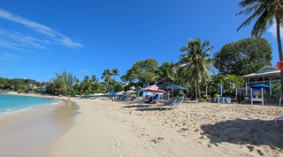 Bora Bora Lower villa in Paynes Bay, Barbados