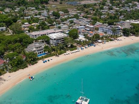 Coral Cove 10 apartment in Paynes Bay, Barbados