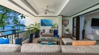 Coral Cove 10 apartment in Paynes Bay, Barbados