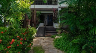 Coral Cove 10 apartment in Paynes Bay, Barbados