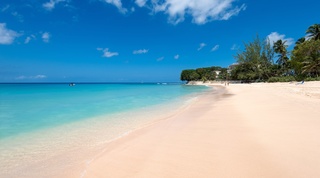 Coral Cove 11 apartment in Paynes Bay, Barbados