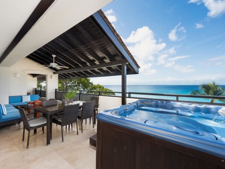 Coral Cove 15 – Penthouse apartment in Paynes Bay, Barbados