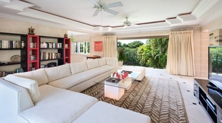 Evergreen villa in Sandy Lane, Barbados
