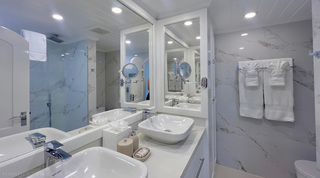 Glitter Bay 201 – Sea Sea apartment in Porters, Barbados