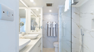 Glitter Bay 201 – Sea Sea apartment in Porters, Barbados