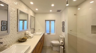Glitter Bay 207 – Sea Glass apartment in Porters, Barbados