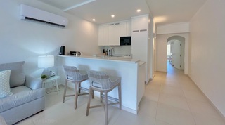 Glitter Bay 305 – Ocean View apartment in Porters, Barbados