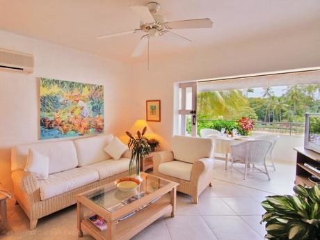 Glitter Bay 412 – Beach Palms apartment in Porters, Barbados