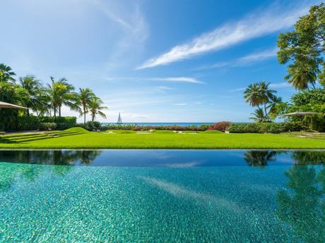 Godings Beach House villa in Speightstown, Barbados