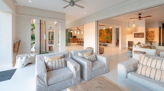 Godings Beach House villa in Speightstown, Barbados