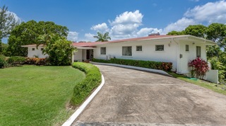 Halle Rose villa in Sandy Lane, Barbados