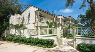 Hemingway House villa in Mullins, Barbados