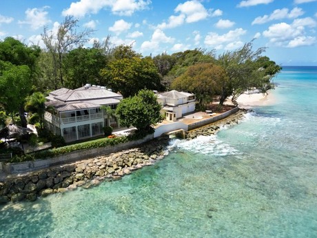 Hemingway House villa in Mullins, Barbados