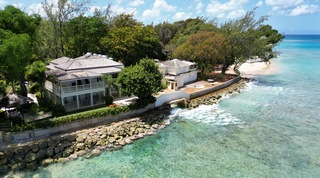 Hemingway House villa in Mullins, Barbados