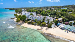 Mahogany Bay – Chanel No.5, a beachfront villa on the Paynes Bay coast of Barbados