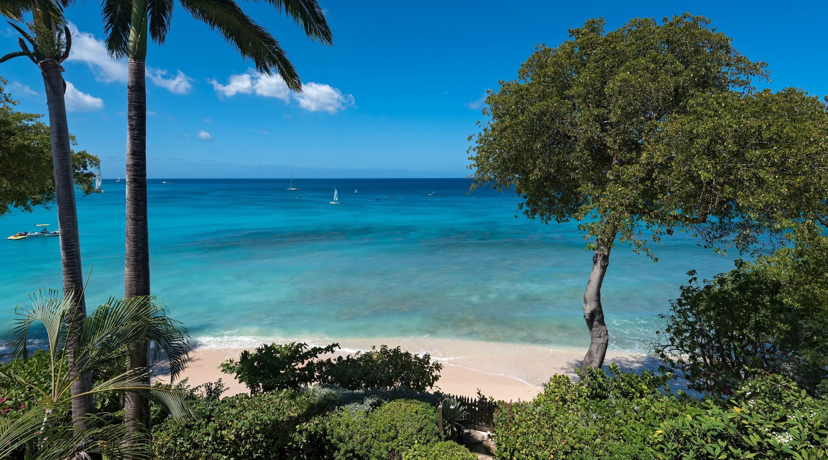 Mahogany Bay Fathom's End, Paynes Bay, Barbados