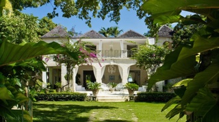 Mango Bay villa in Weston, Barbados