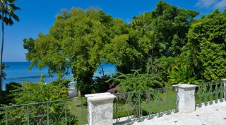 Mango Bay villa in Weston, Barbados