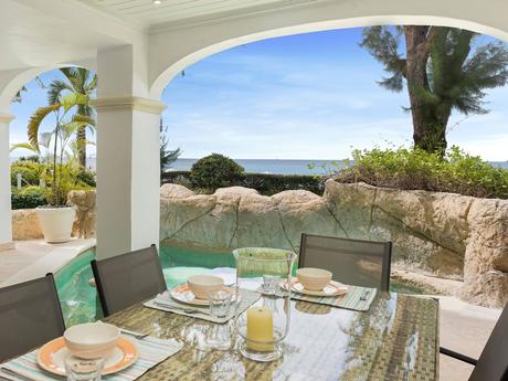 Old Trees 3 – Sundance apartment in Paynes Bay, Barbados