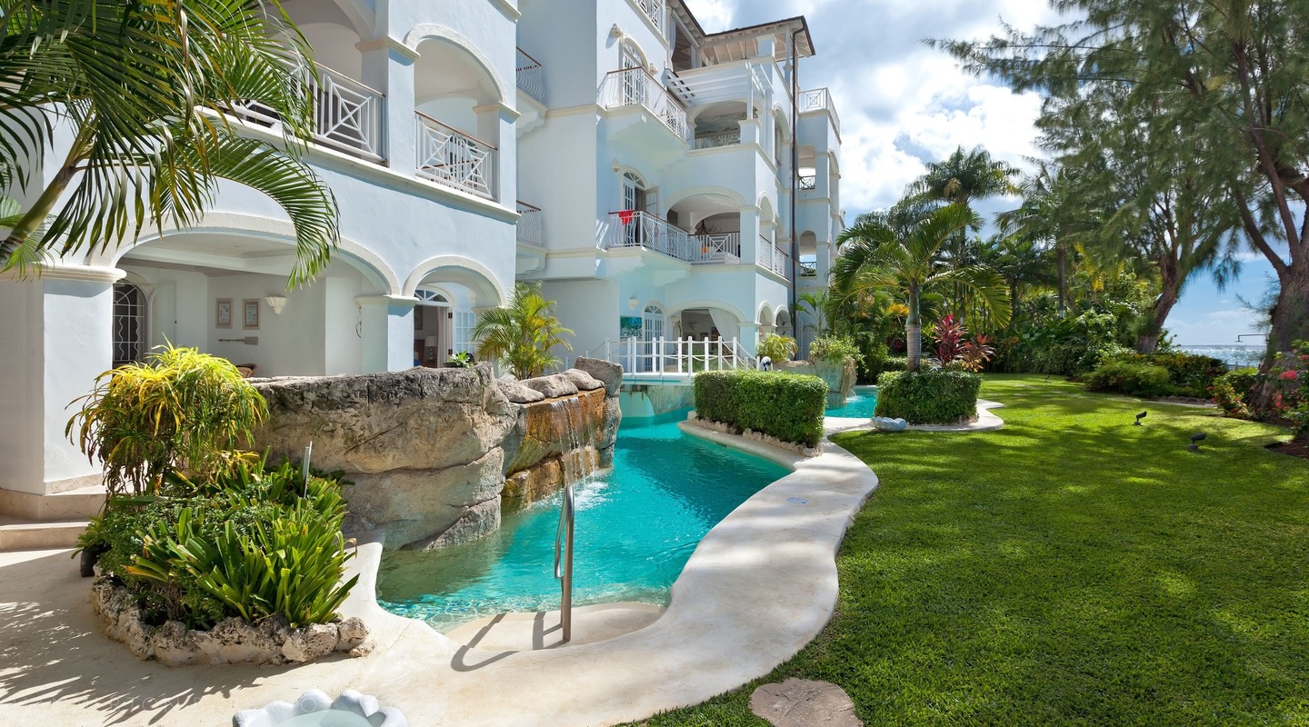 Old Trees 3 – Sundance villa in Paynes Bay, Barbados