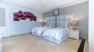 Old Trees 3 – Sundance apartment in Paynes Bay, Barbados