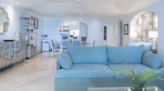 Old Trees 3 – Sundance apartment in Paynes Bay, Barbados