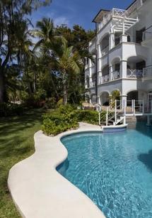 Old Trees 302 – Penthouse La Mirage apartment in Paynes Bay, Barbados