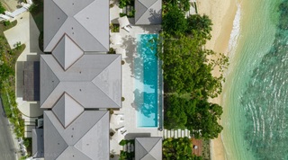 One Beachlands villa in Holetown, Barbados