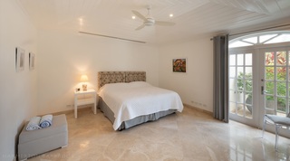 One Old Trees villa in Paynes Bay, Barbados
