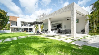 Onyx villa in Weston, Barbados