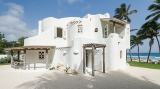 Pebble villa in Cattlewash Beach, Barbados