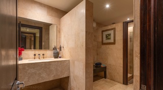 Sandy Cove 201 – Paradise apartment in Derricks, Barbados