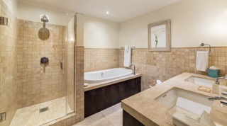 Sandy Cove 302 – The Pearl apartment in Derricks, Barbados