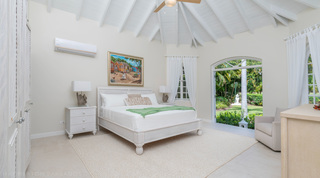 Serenity villa in Sandy Lane, Barbados