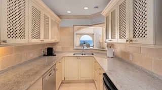 St. Peter's Bay 505 – Penthouse apartment in Road View, Barbados