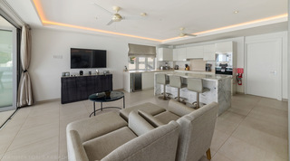 The One at The St. James apartment in Paynes Bay, Barbados