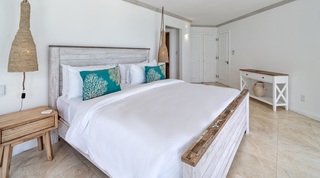 Villas on the Beach 304 apartment in Holetown, Barbados