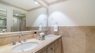 Villas on the Beach 304 apartment in Holetown, Barbados