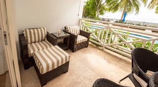 Waterside 104 apartment in Paynes Bay, Barbados