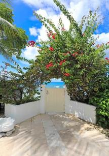 Waterside 301 apartment in Paynes Bay, Barbados