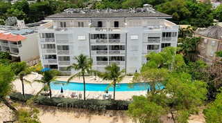 Waterside 301 apartment in Paynes Bay, Barbados