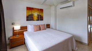 Waterside 303 apartment in Paynes Bay, Barbados